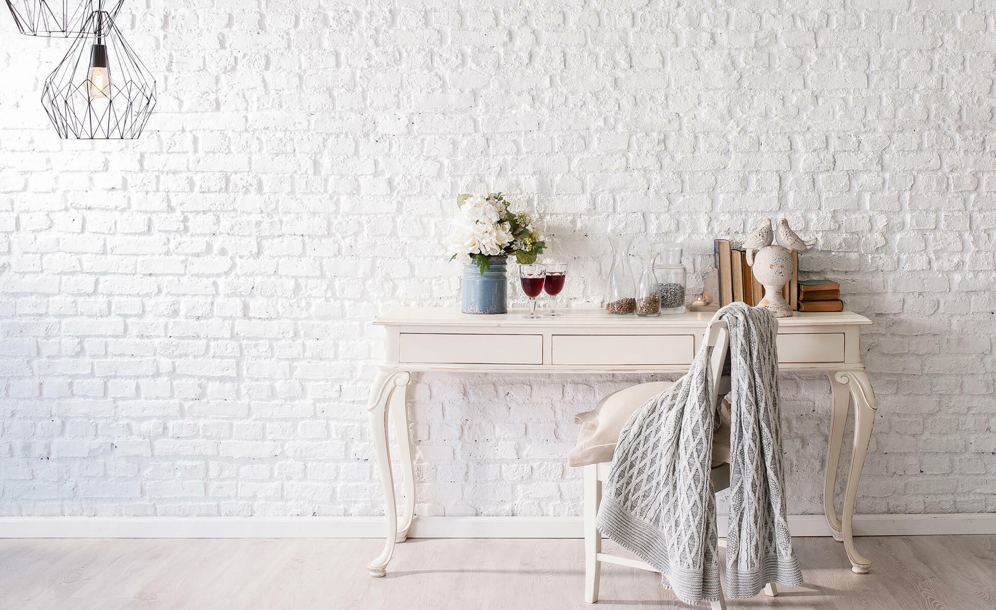 intérieur blanc vintage