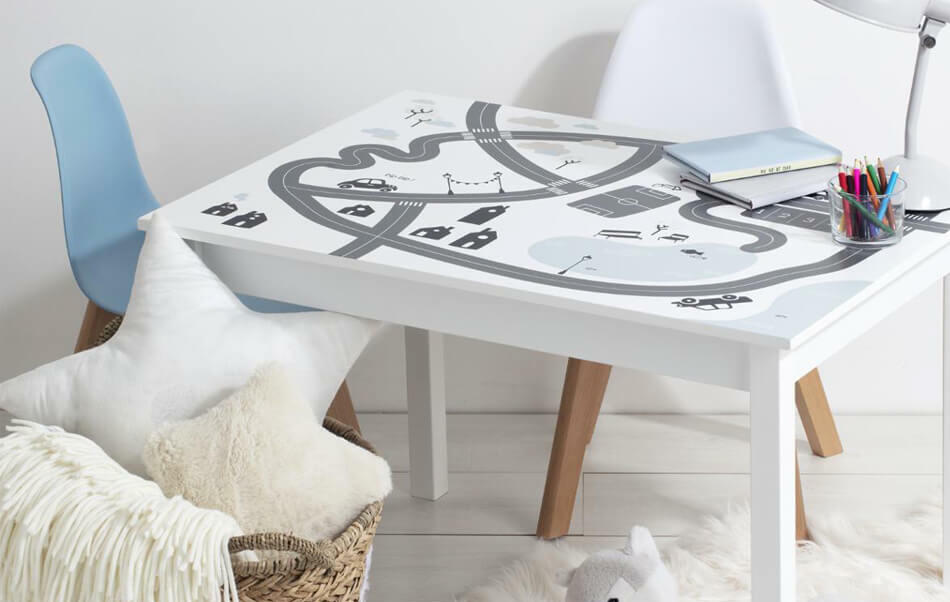 bureau pour enfant imprimé circuit de voiture