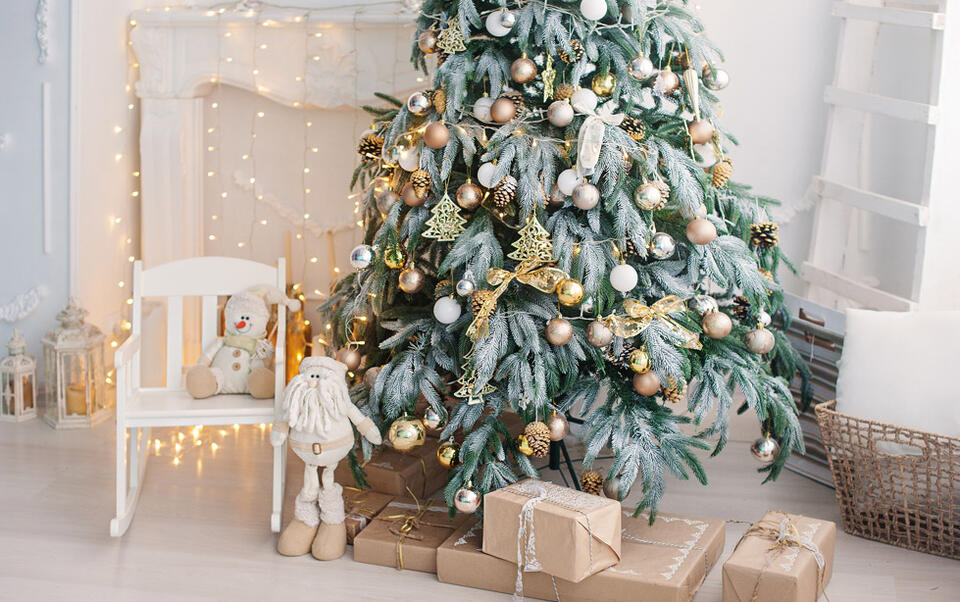 sapin de Noël doré et argent