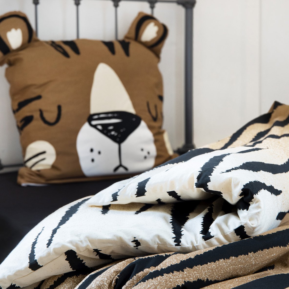 Housse de couette et une taie enfant coton (140 cm) Diego Marron 2