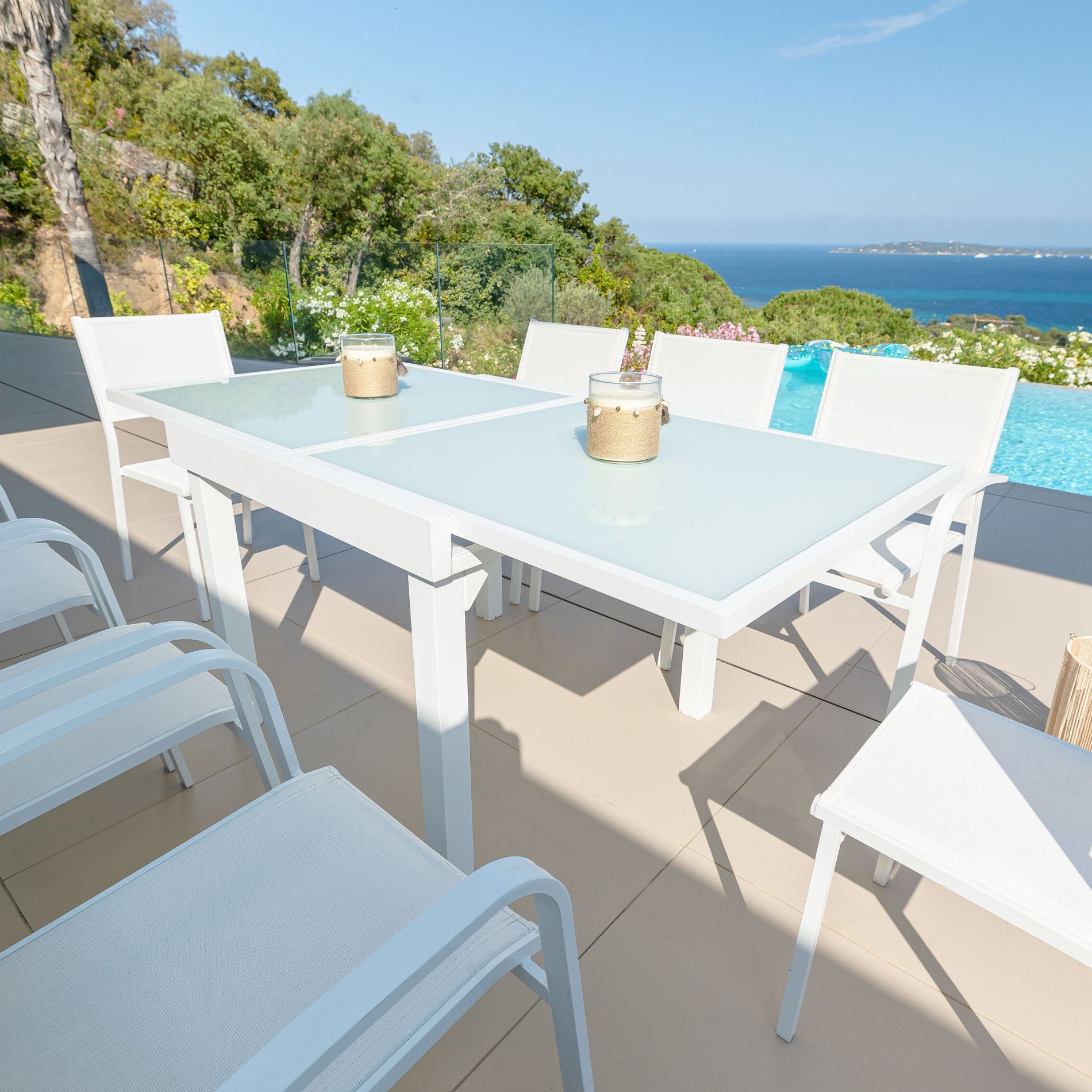 Table de jardin extensible 8 places en verre Murano (180 x 90 cm) - Blanche 2