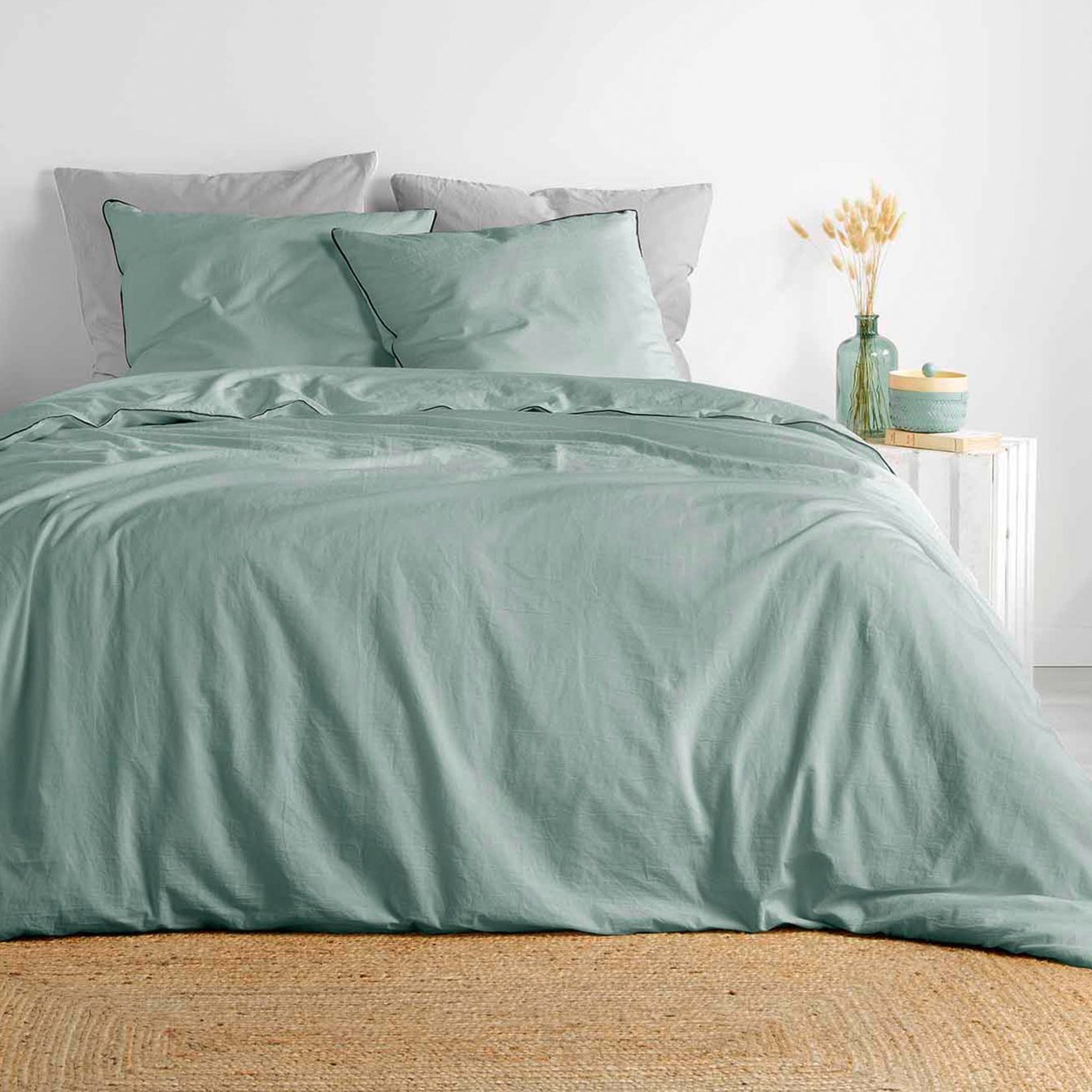 Housse de couette et deux taies coton lavé (260 cm) Linette Vert sauge 1