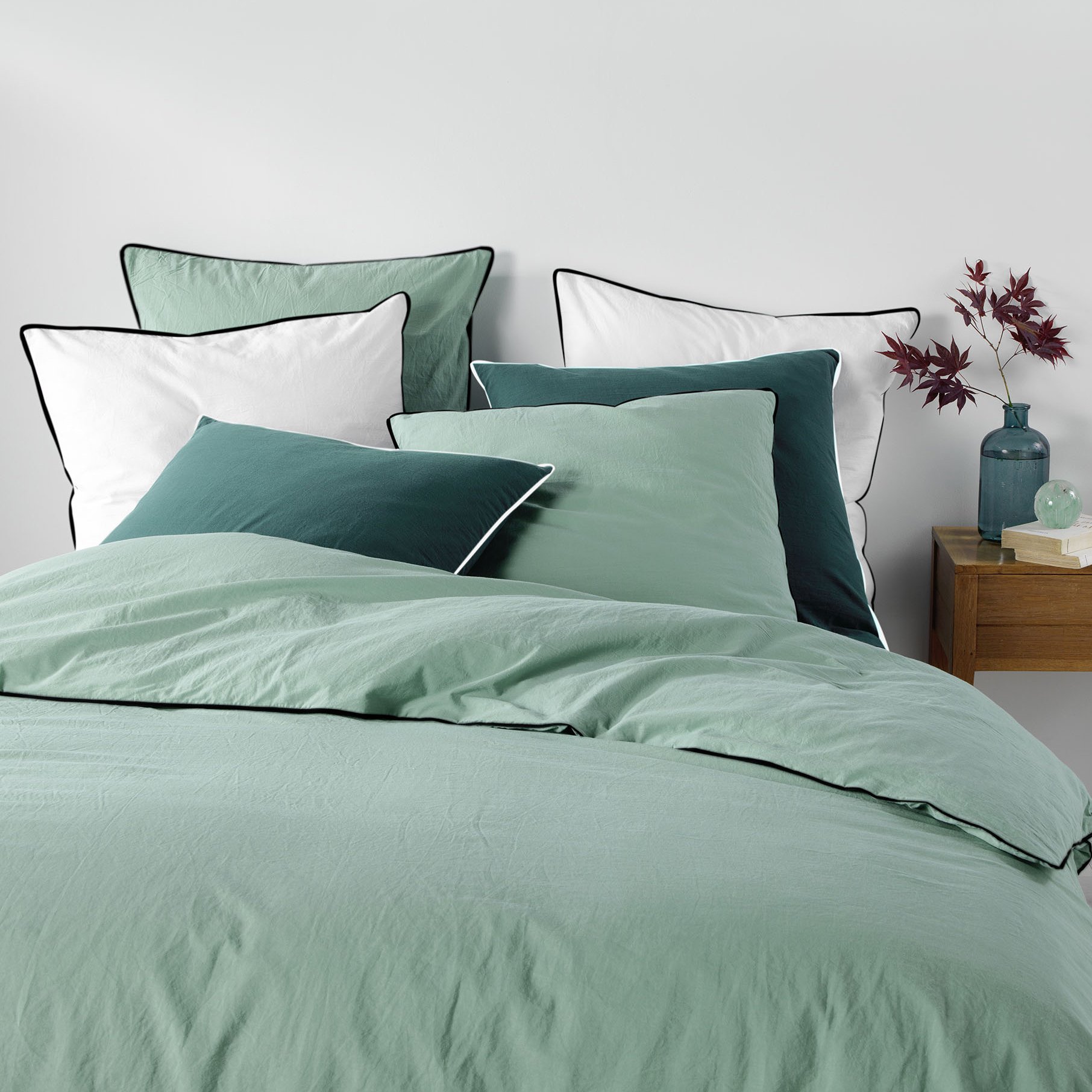 Housse de couette et deux taies coton lavé (260 cm) Linette Vert sauge 2