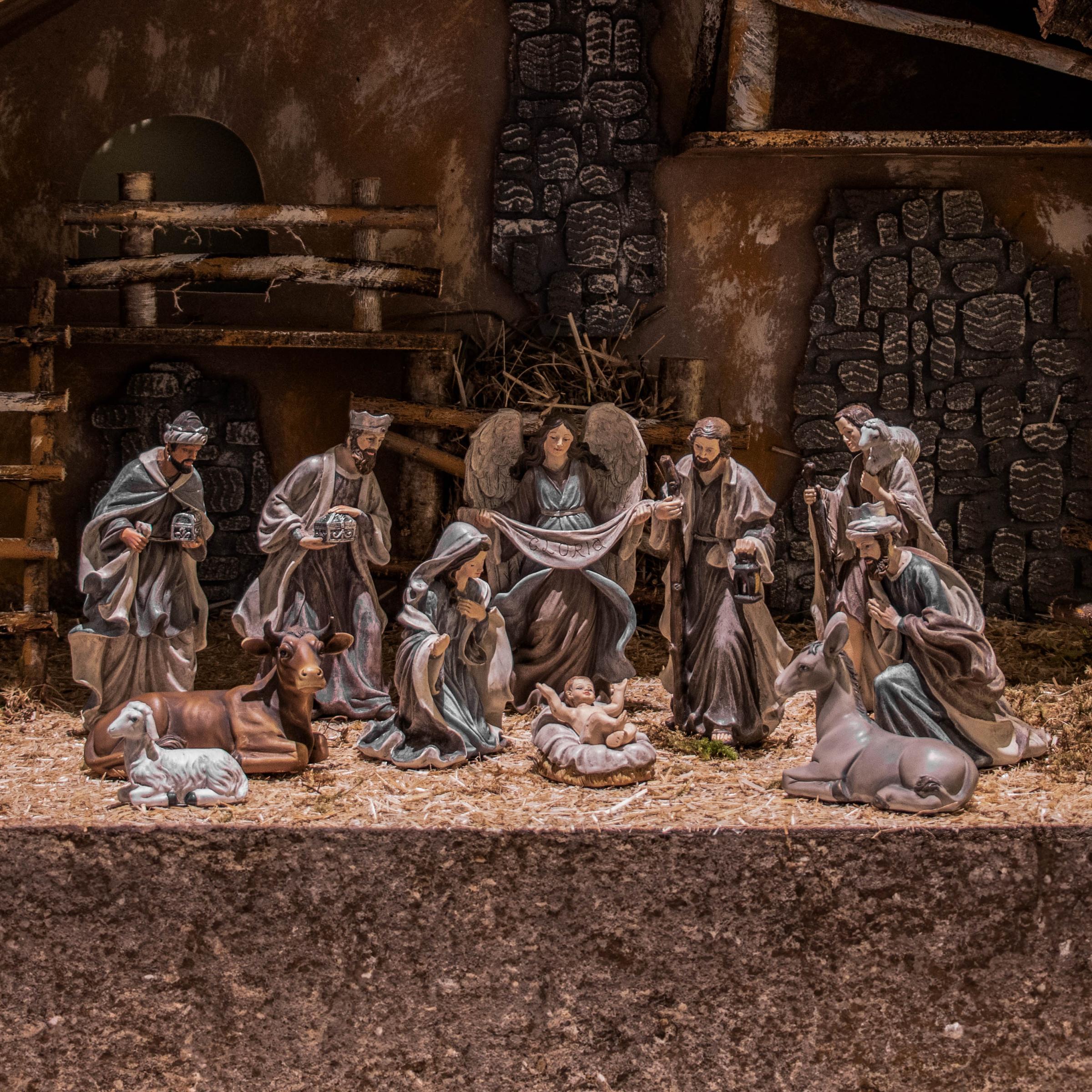 Les 11 santons de Théresa 1