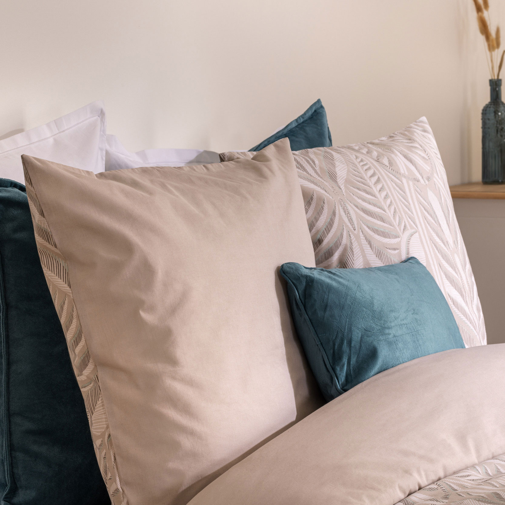 Housse de couette et deux taies coton (240 x 220 cm) Nalh Beige