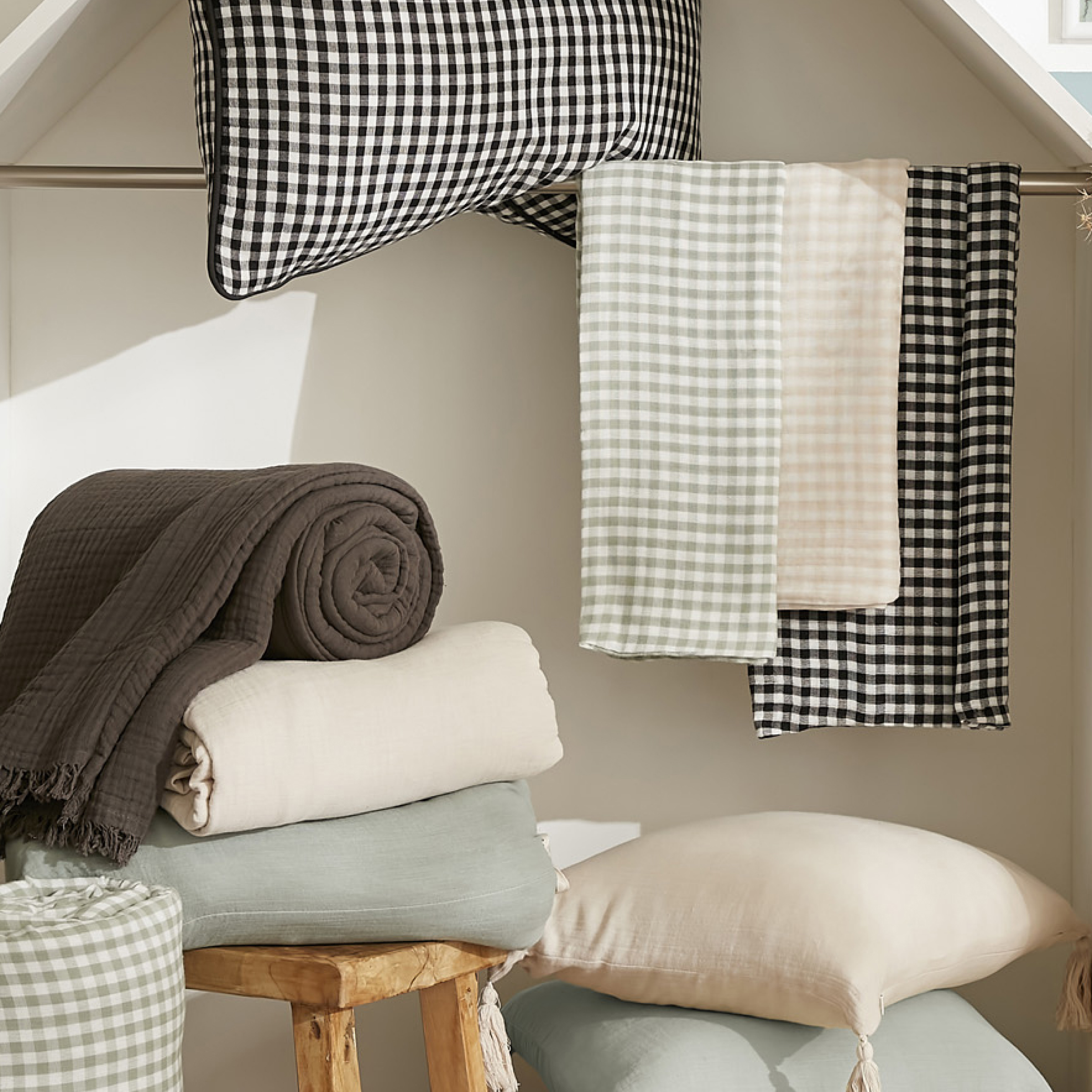 Nappe rectangle 150 x 350 cm Gaze de coton tissŽe teinte VICKIE Truffe