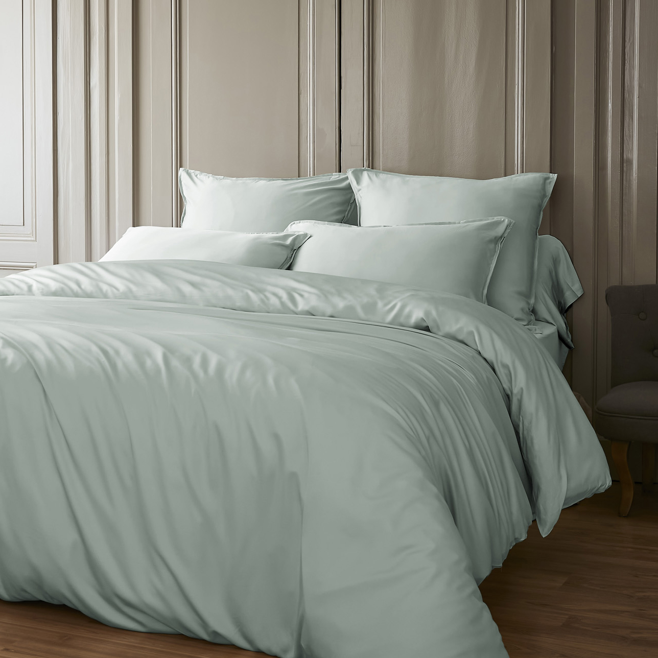 Drap housse satin de bambou (180 x 200 cm) Salomé Vert eucalyptus