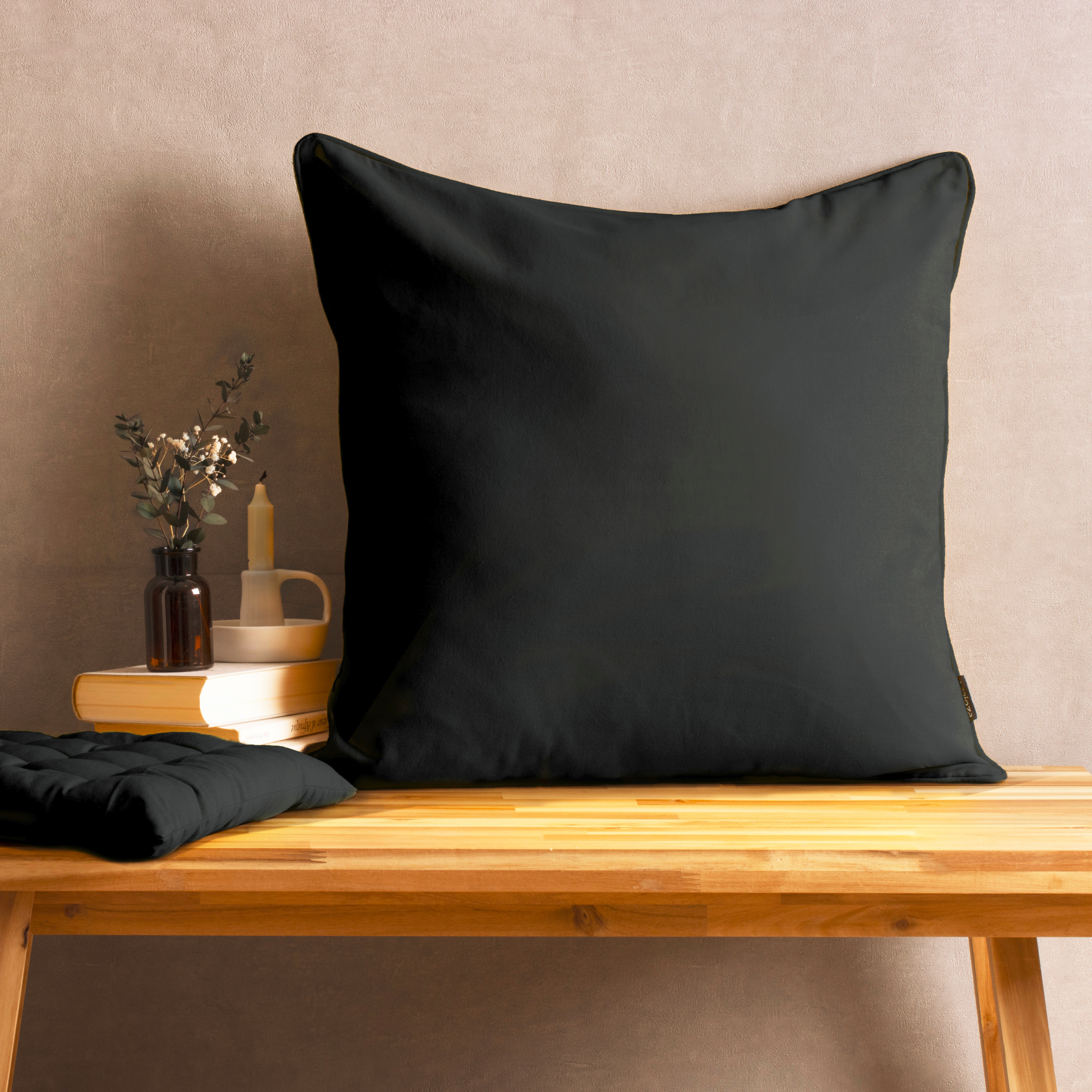 Coussin carré coton (60 x 60 cm) Pixel Noir