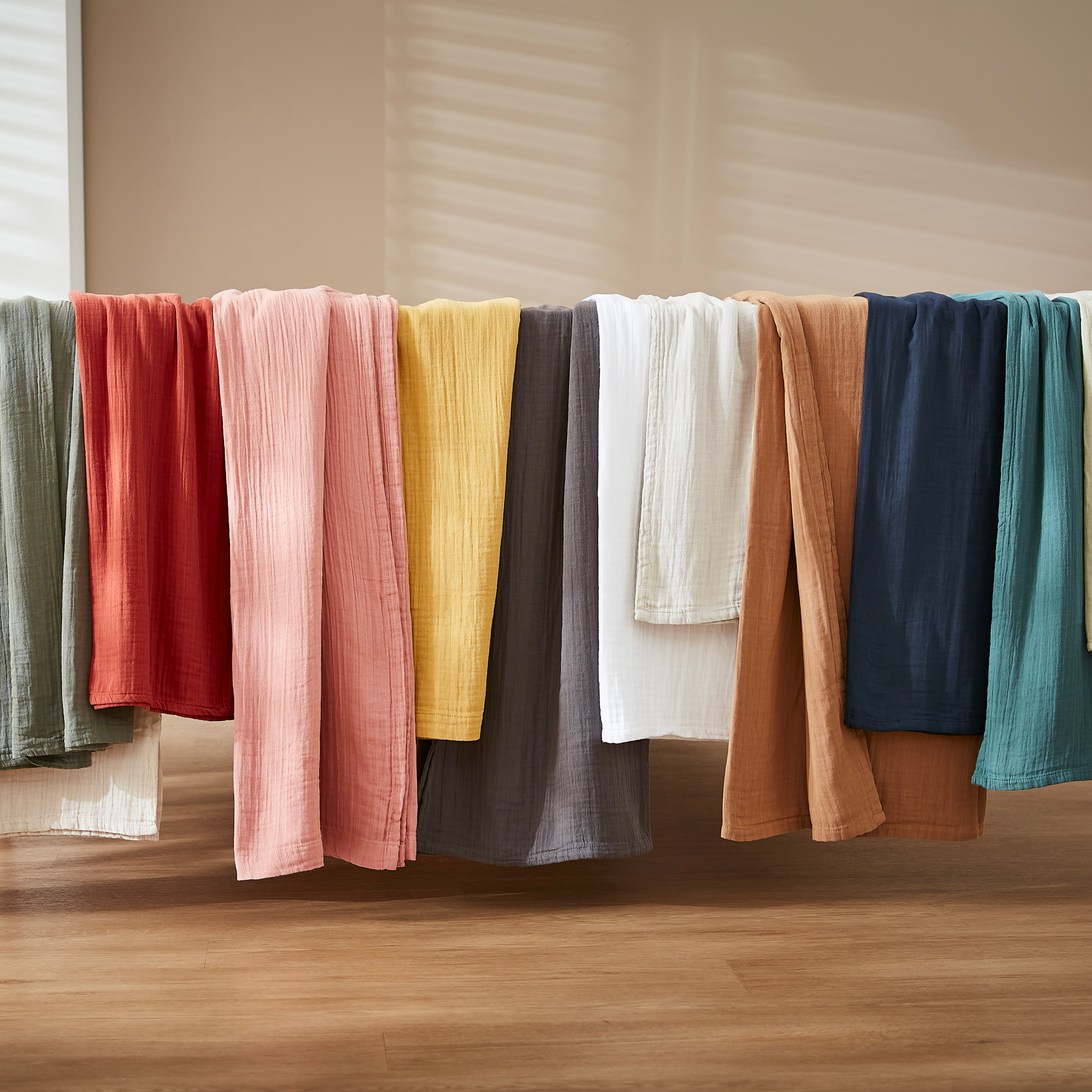 Rideau gaze de coton ajustable (280 x max 300 cm) Gaïa Camel