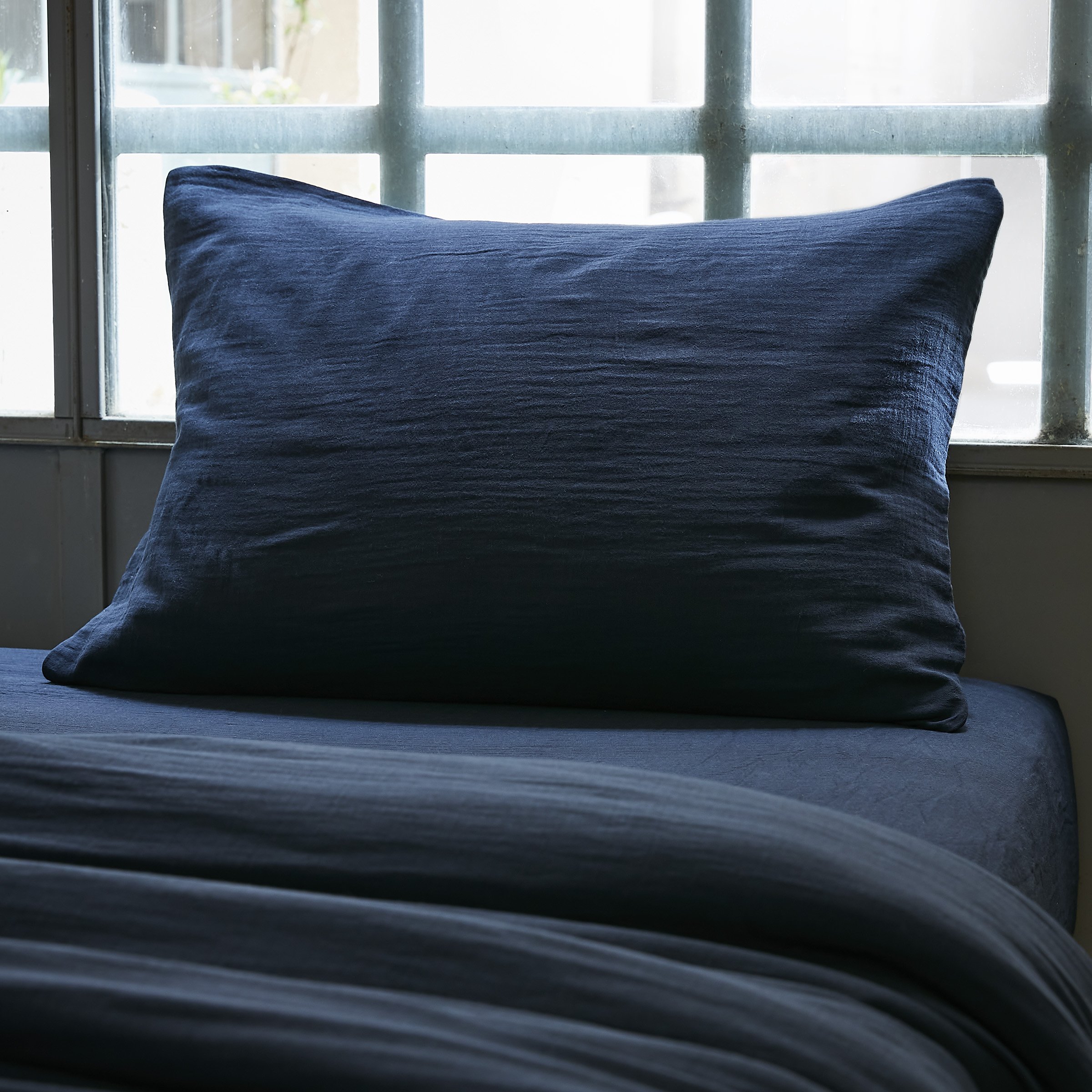 Taie d'oreiller rectangulaire gaze de coton (L80 cm) Gaïa Bleu nuit 1